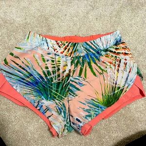 Fabletics Latrice shorts with inner liner